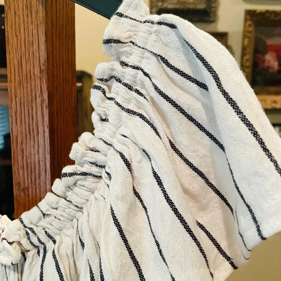 Billabong Wonderland women’s one-shoulder ruffle top rayon SZ S ivory black - Picture 4 of 8